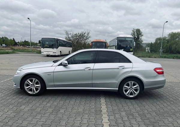 Mercedes-Benz Klasa E cena 49900 przebieg: 175000, rok produkcji 2009 z Poznań małe 596